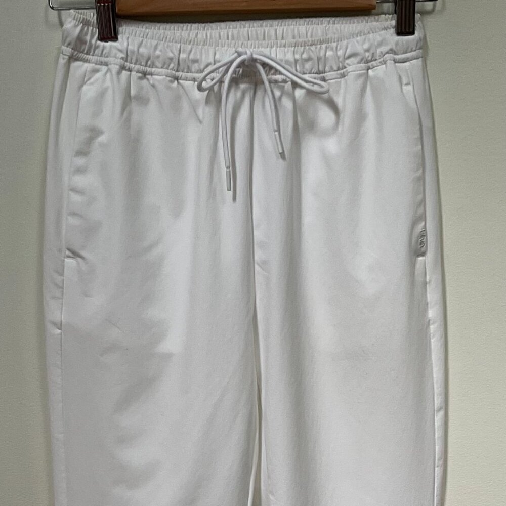 Aritizia, TNA Women's Mid rise Parachute Pants, XS in White